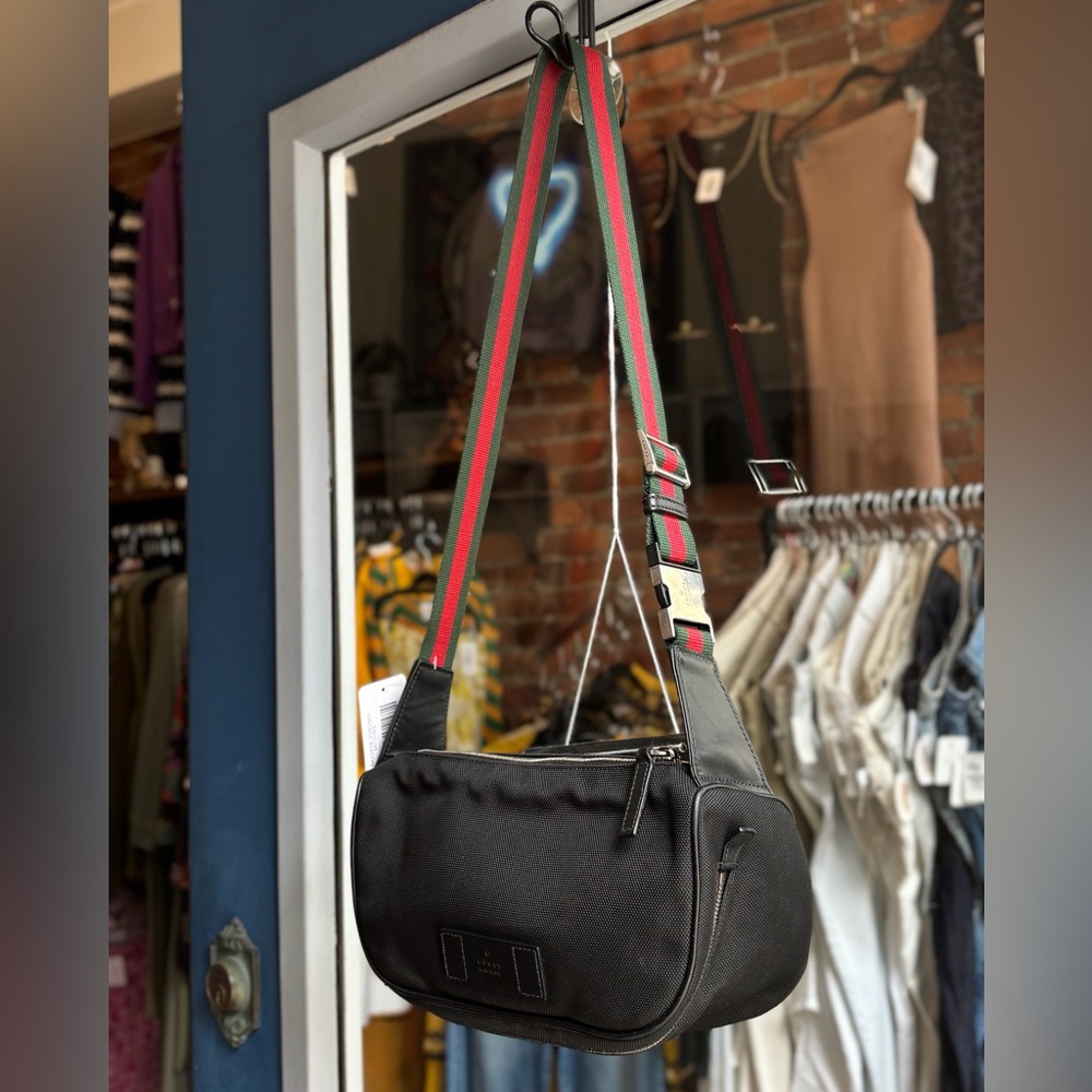 GUCCI Black Techno Canvas Belt / Shoulder / Crossbody Bag - Picture 2 of 16